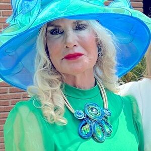 Meet your Posher, Lynn